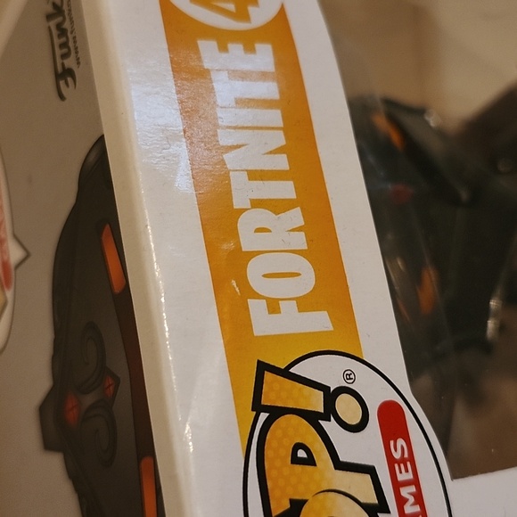 Funko Pop Fortnite Black Knight No. 426 - Picture 5 of 5